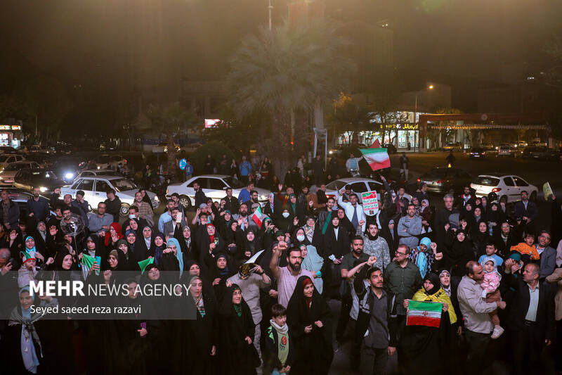 جشن سیلی خورد...