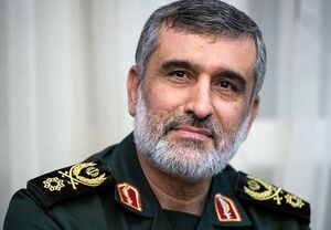 دسته‌گلِ وزیر خارجه برای سردار حاجی‌زاده
