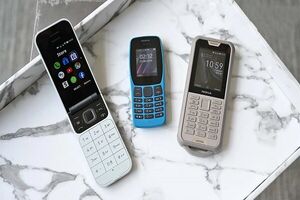 تکذیب ممنوعیت واردات گوشیهای دکمهای