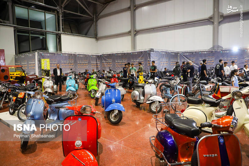 عکس / نمایشگاه خودروها و موتورسیکلت‌های کلاسیک در اصفهان 10