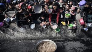 دفتر اطلاع رسانی دولتی غزه: اشغالگران از ورود سوخت به غزه جلوگیری می کنند