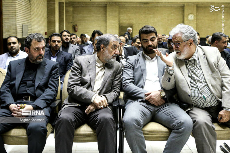عکس / حضور شخصیت ها در مراسم ترحیم «پرویز داوودی» 15