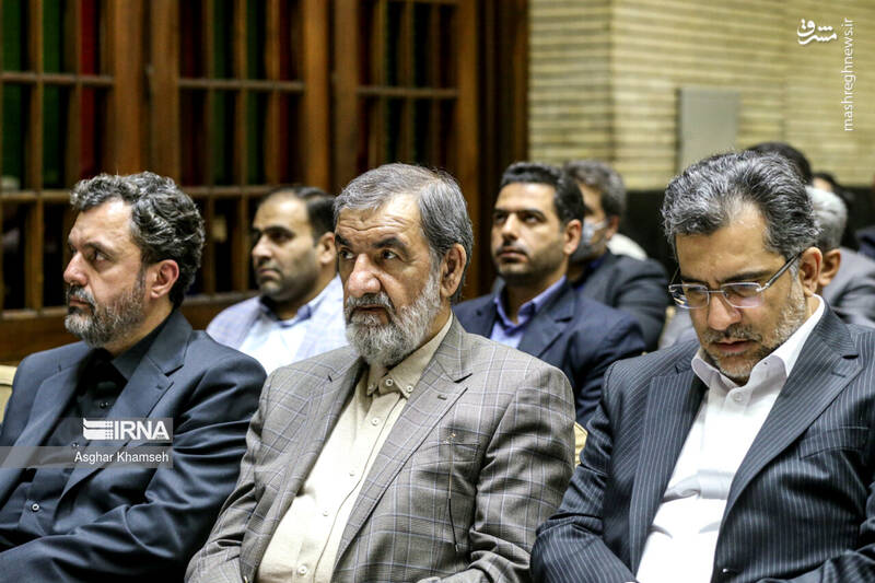 عکس / حضور شخصیت ها در مراسم ترحیم «پرویز داوودی» 16
