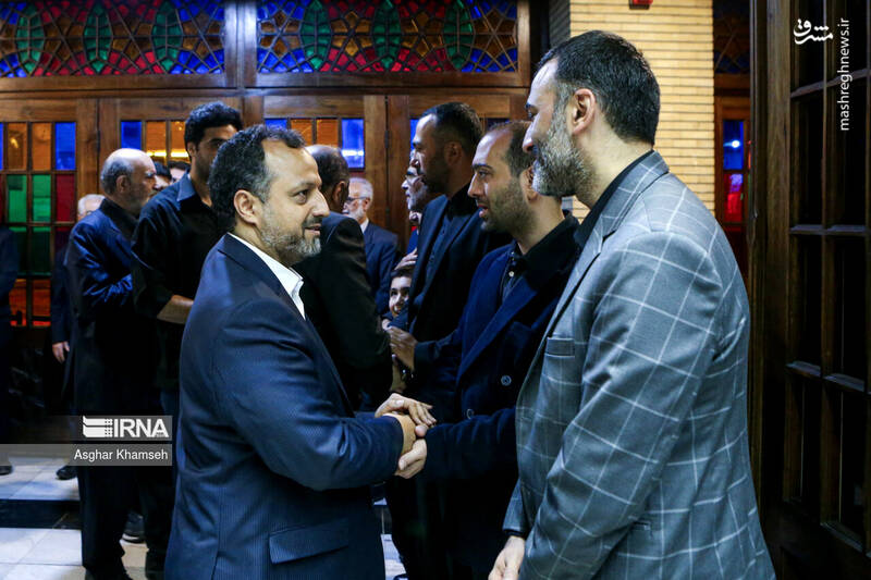 عکس / حضور شخصیت ها در مراسم ترحیم «پرویز داوودی» 34