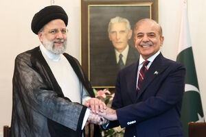 دیدار دو جانبه رئیسی بانخست وزیر پاکستان
