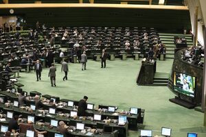 قالیباف باید برود؟! / مقاومت مجلس در برابر اقدام غیر قانونی وزارت صمت 2