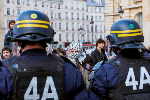 یورش پلیس فرانسه به دانشگاه ساینس پو پاریس