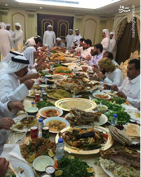 کمکهای اهدایی به سیلزدگان سیستان و بلوچستان در کارتخوان عبدالحمید! / مخارج زندگی لاکچری مدیران مسجد مکی چگونه تأمین میشود؟ 3