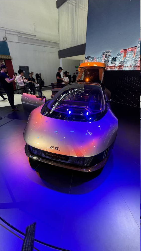 زورآزمایی جی ای سی (JAC) با غول های خودروسازی جهان در نمایشگاه پکن 2024