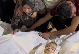 فیلم/ وداع جانسوز زن فلسطینی با خانواده شهیدش 14+