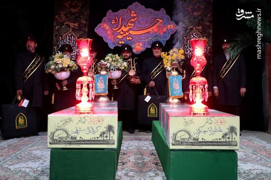 لحظاتی از مراسم تدفین دو شهید گمنام در مسجد جمکران