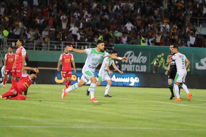 تغییرات تراکتور به ضرر استقلال است/ پرسپولیس با «خودزنی» حذف شد