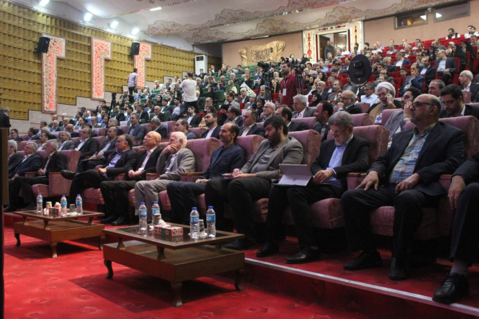 تکریم مقام معلمان دانشگاه/ همگامی دانشگاهیان ایرانی با دانشجویان آمریکایی