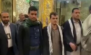فیلم/حضور گروهی از حوثی‌های یمن در حرم امیر المؤمنین