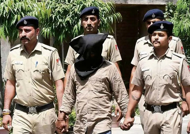 قاتل سریالی اعتراف کرد + عکس