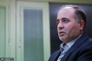 "بلاگری یا کارگری"؛ انتخاب دولت و مجلس چیست؟ / روایت بهزاد نبوی از علت حمله به قالیباف و اژهای