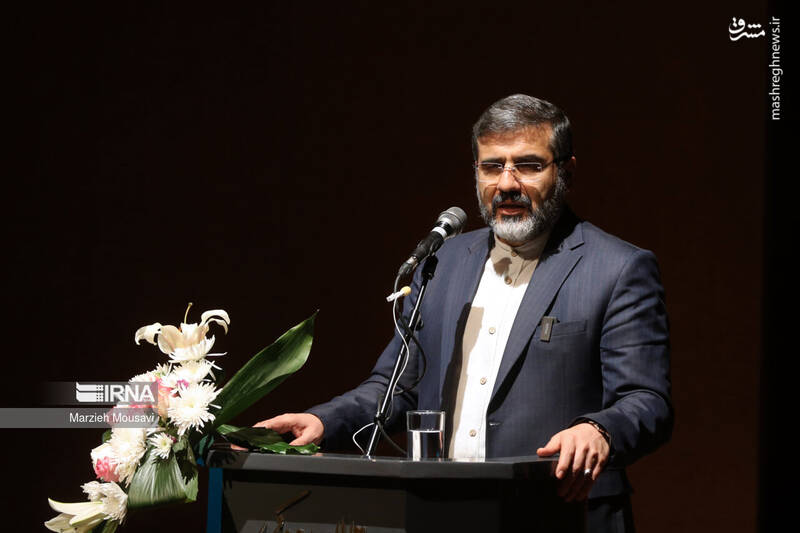 عکس / رونمایی از تابلوی نقاشی "مائده" 12