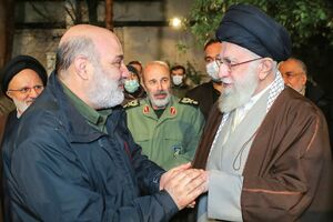 در دیدار خانواده شهید زاهدی با رهبر انقلاب چه گذشت؟ در دیدار خانواده شهید زاهدی با رهبر معظم انقلاب چه گذشت؟