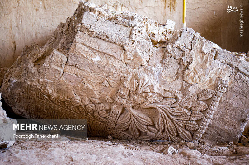 آتشکده بهرام، آتشکده ری یا تپه میل از آثار دوران ساسانیان است که در ۱۲ کیلومتری جنوبشرقی شهر ری آتشکده بهرام، آتشکده ری یا تپه میل از آثار دوران ساسانیان است که در ۱۲ کیلومتری جنوبشرقی شهر ری