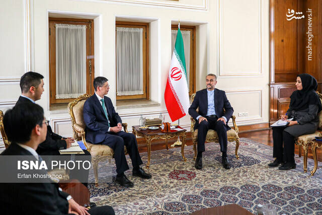 تسلیم استوارنامه سفیر جدید چین به امیرعبداللهیان