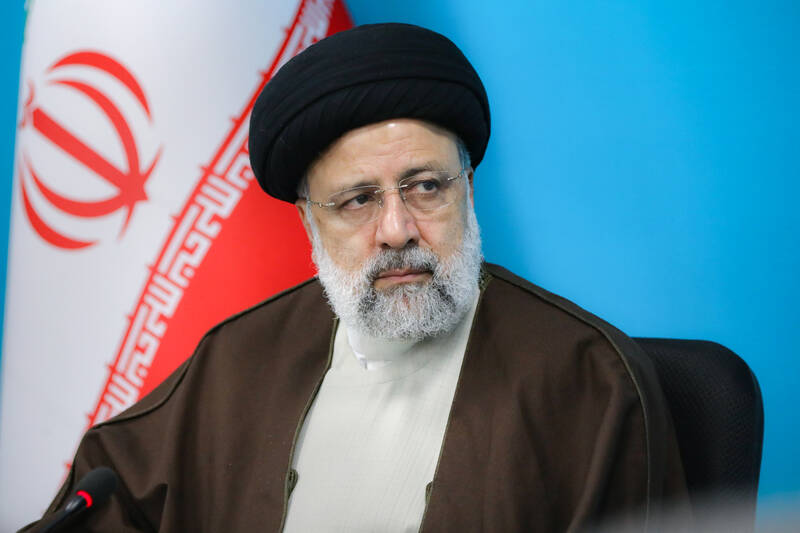 عکس/ نشست رئیسی با فعالان عرصه تولید مازندران