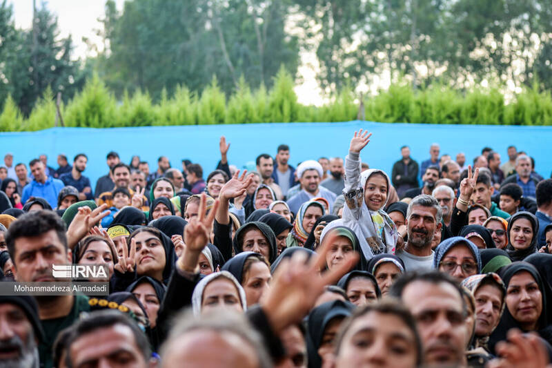 عکس / حضور رئیس جمهور در روستای خرم کلا - مازندران 28