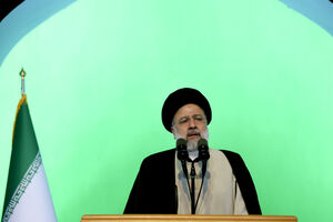 رئیسی: هر جا بانوان را در محاسباتمان ندیدیم، جامعه زیان کرد