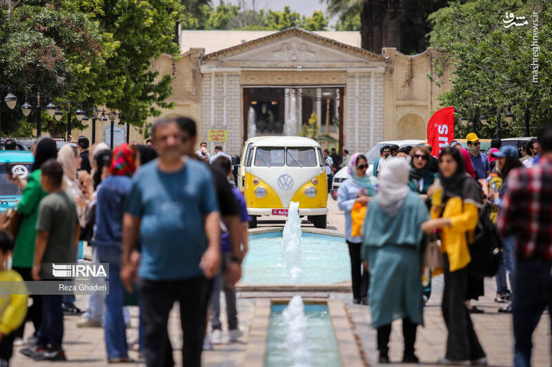 عکس/گردهمایی فولکس واگن ها در اصفهان