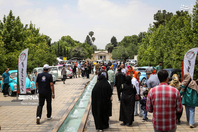 عکس/گردهمایی فولکس واگن ها در اصفهان
