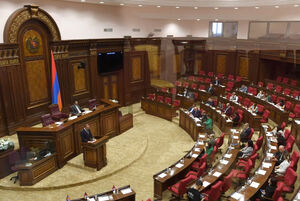 فیلم / یک دقیقه سکوت در پارلمان ارمنستان به یاد شهدای خدمت