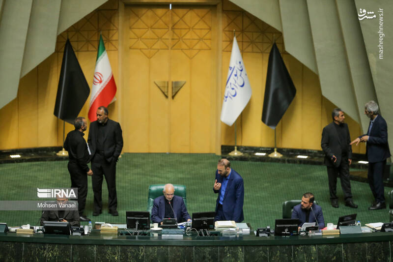 عکس/ آخرین جلسه علنی مجلس یازدهم