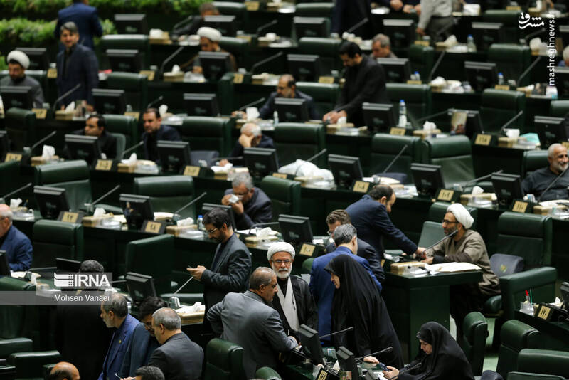 عکس/ آخرین جلسه علنی مجلس یازدهم