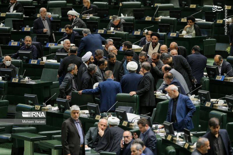 عکس/ آخرین جلسه علنی مجلس یازدهم