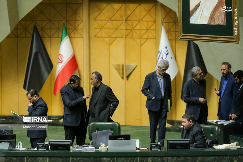 عکس/ آخرین جلسه علنی مجلس یازدهم
