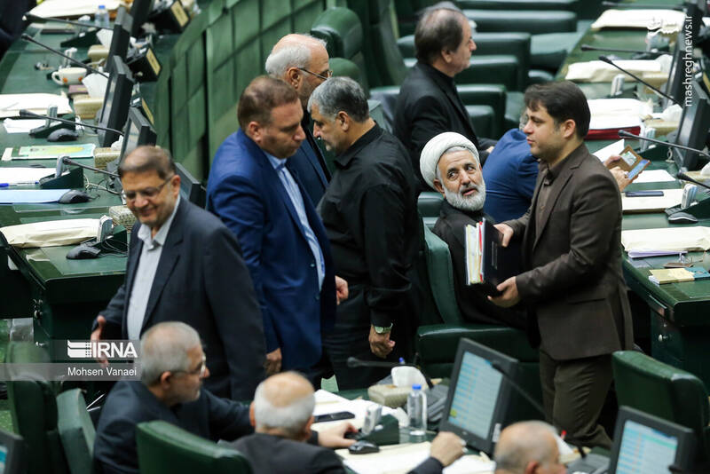 عکس/ آخرین جلسه علنی مجلس یازدهم