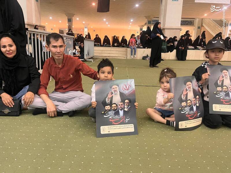 آغاز مراسم وداع با «شهدای خدمت» در مصلای امام خمینی(ره)