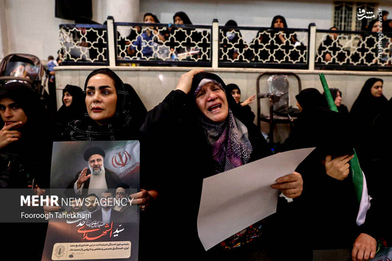 آغاز مراسم وداع با «شهدای خدمت» در مصلای امام خمینی(ره)