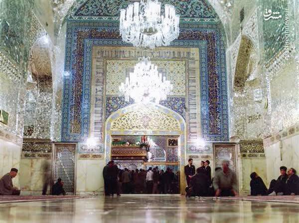 خاکسپاری شهید رئیسی در رواق دارالحفاظ حرم امام رضا (ع)+ عکس 2