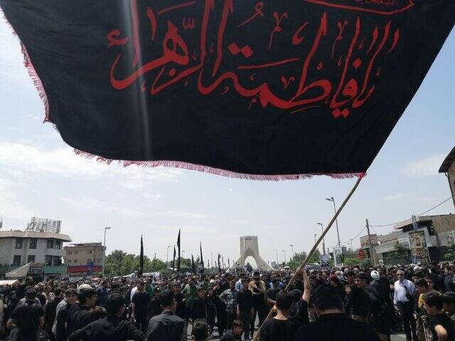 تشییع رئیس جمهور و شهدای خدمت در تهران/ نماز رهبر انقلاب با حضور جمعیت میلیونی اقامه شد +عکس و فیلم