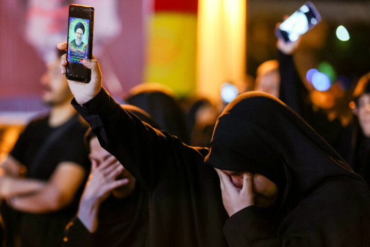 میدان امام حسین(ع) میزبان آئین شام غریبان شهدای خدمت +عکس و فیلم