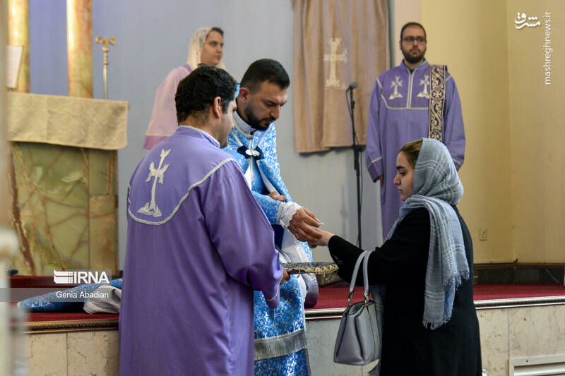 عکس/ ادای احترام و دعا برای رئیس جمهور شهید در کلیسای سرکیس