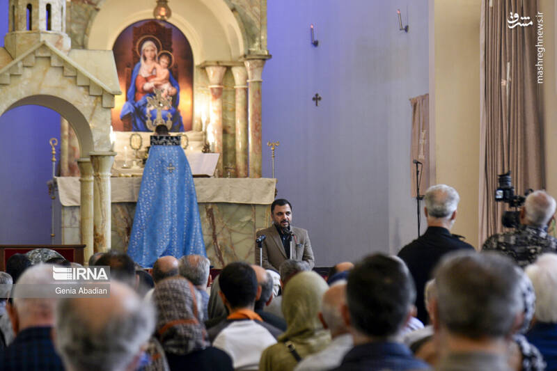 عکس/ ادای احترام و دعا برای رئیس جمهور شهید در کلیسای سرکیس