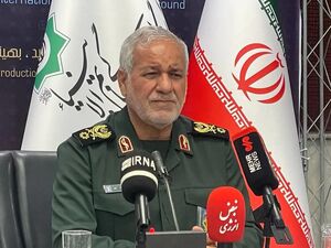 نیرنگ انتخاباتی "برنامه بدون کارنامه" / نبرد سپاه در جبهه دفاع از حقوق اقتصادی مردم