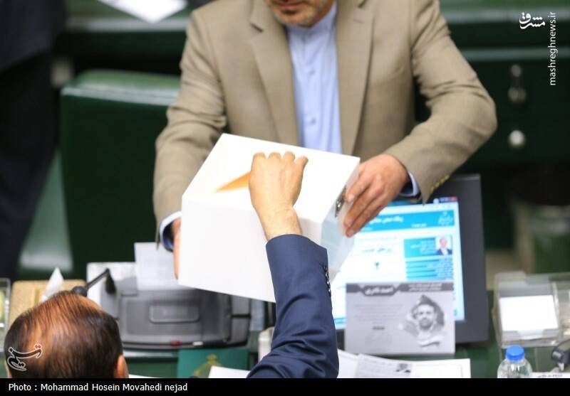 عکس / انتخاب هیئت رئیسه مجلس دوازدهم 13