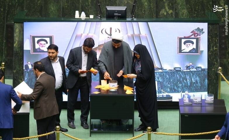 چهار پیام صریح و روشن پس از انتخاب رئیس مجلس / تحلیل شاخصهای مجلس انقلابی و چند تذکر خاص! 2