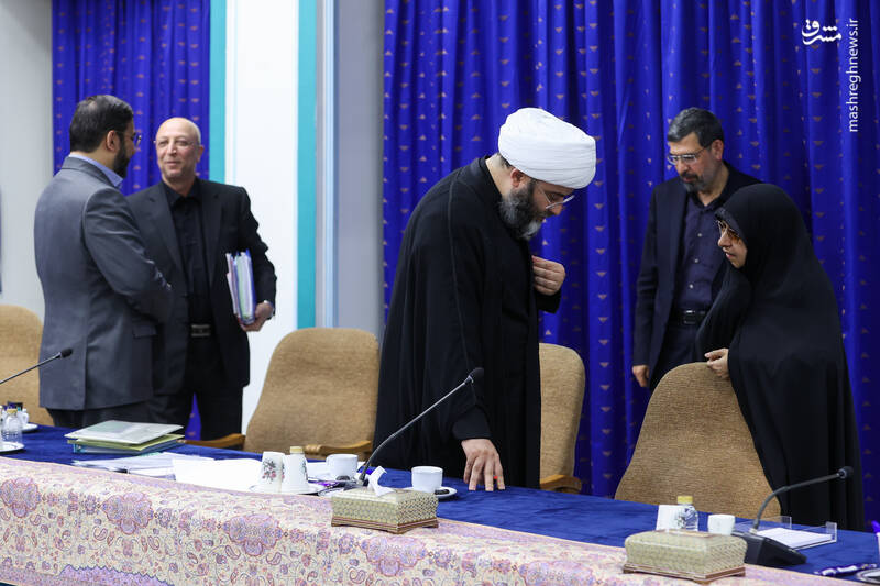 عکس/ اولین جلسه شورای عالی انقلاب فرهنگی بدون حضور رئیسی