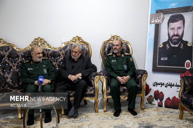 دیدار فرمانده کل سپاه با خانواده سردار شهید سید مهدی موسوی
