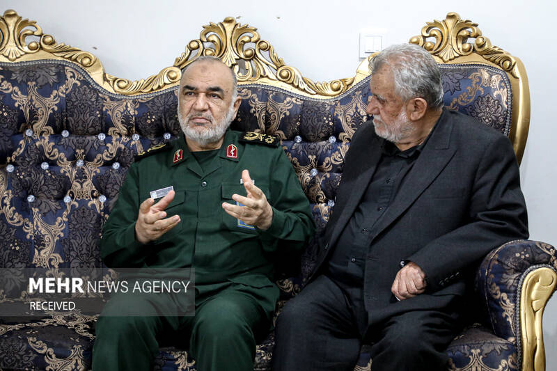 دیدار فرمانده کل سپاه با خانواده سردار شهید سید مهدی موسوی