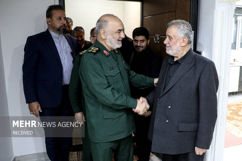 دیدار فرمانده کل سپاه با خانواده سردار شهید سید مهدی موسوی