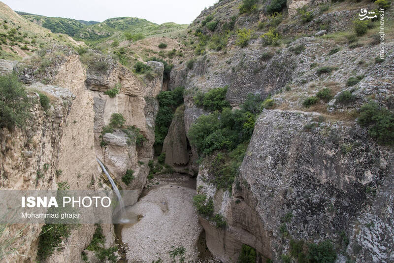 عکس/ آبشار و دره زیبای بالی قایه در مراوه تپه در استان گلستان